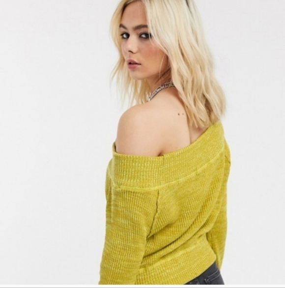 EUC FREE PEOPLE SUGAR RUSH OFF THE SHOULDER SWEATER SZ MED - Picture 2 of 15